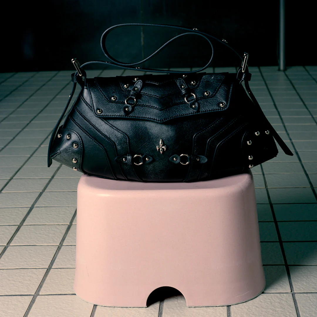 Armor - Black Bag - Image 9