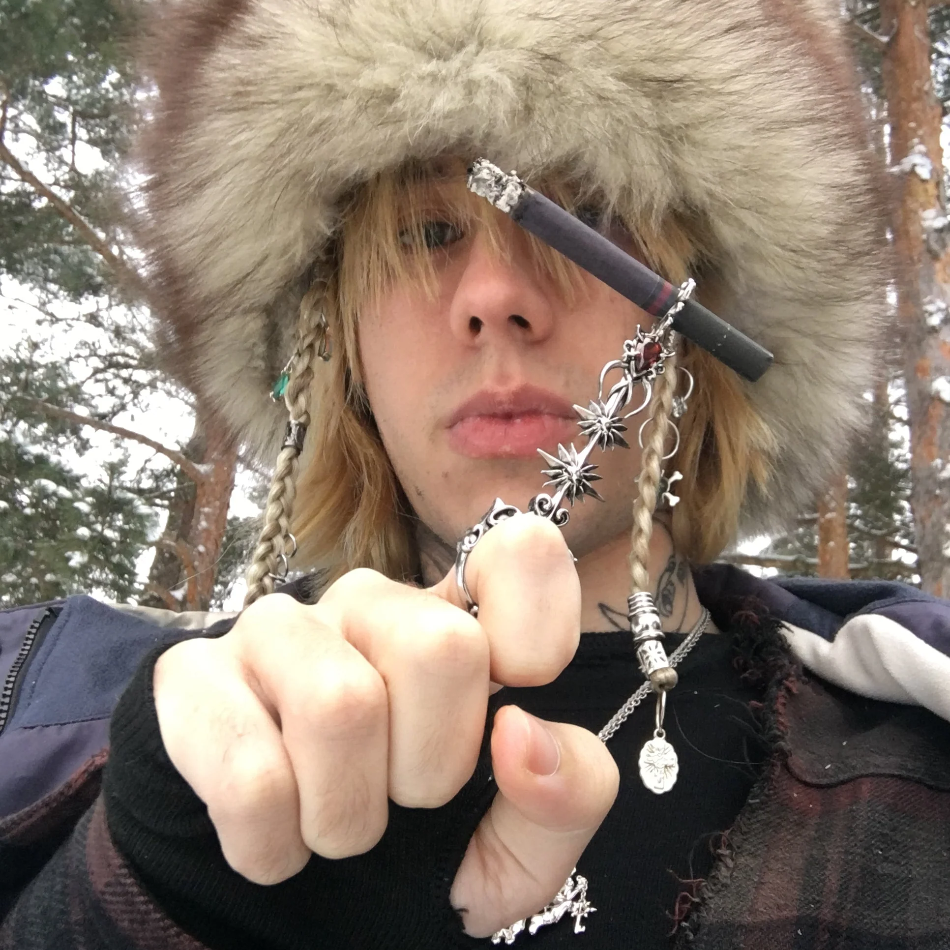 Cinder - Cigarette holder ring - Image 3