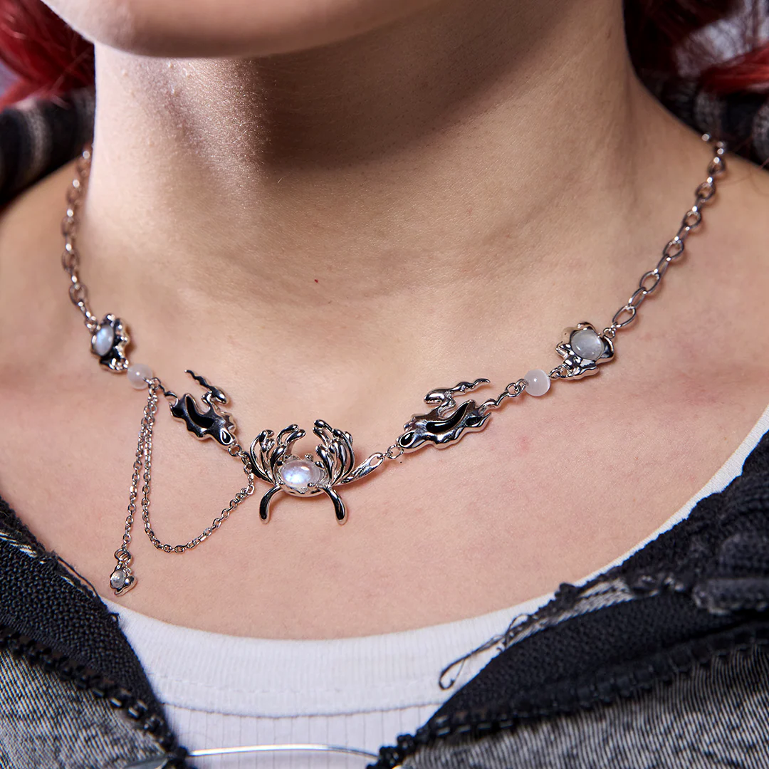 Higanbana - Necklace - Image 3